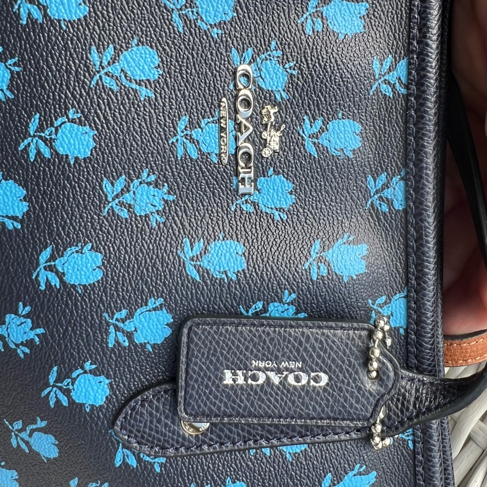 Coach City Zip Top Tote in Badlands Floral Print - Picture 7 of 16